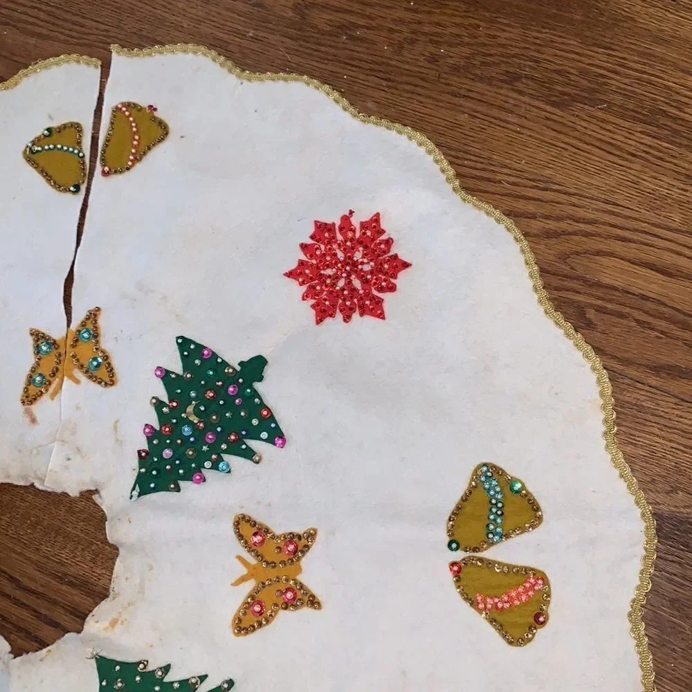 Vtg 60s felt beaded‎ & spangled Christmas tree skirt
